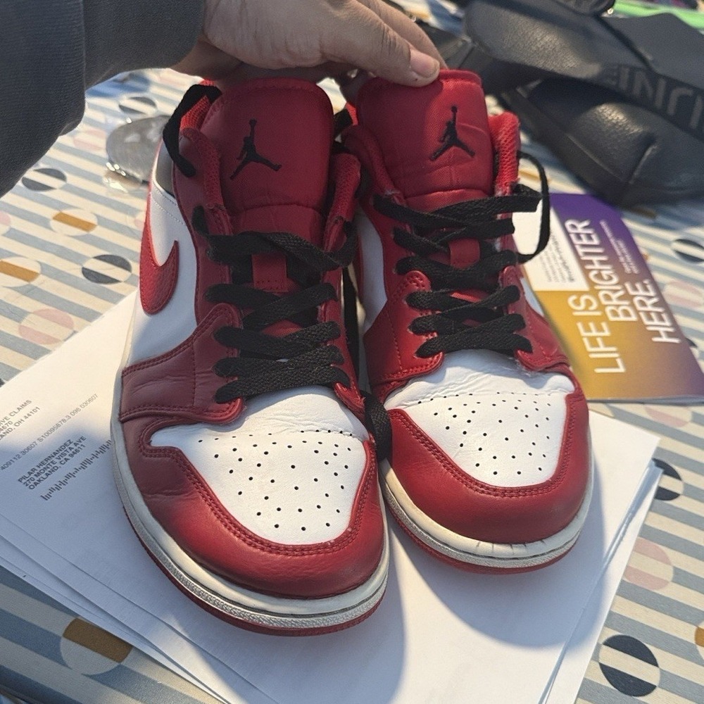 Jordan Air Jordan 1 Retro High Chicago Red White Black Men's Athletic Sneakers